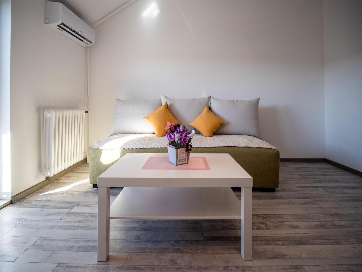 Apartament Apartman Sara Nowy Sad Zewnętrze zdjęcie