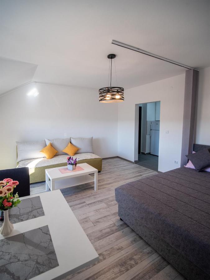 Apartament Apartman Sara Nowy Sad Zewnętrze zdjęcie