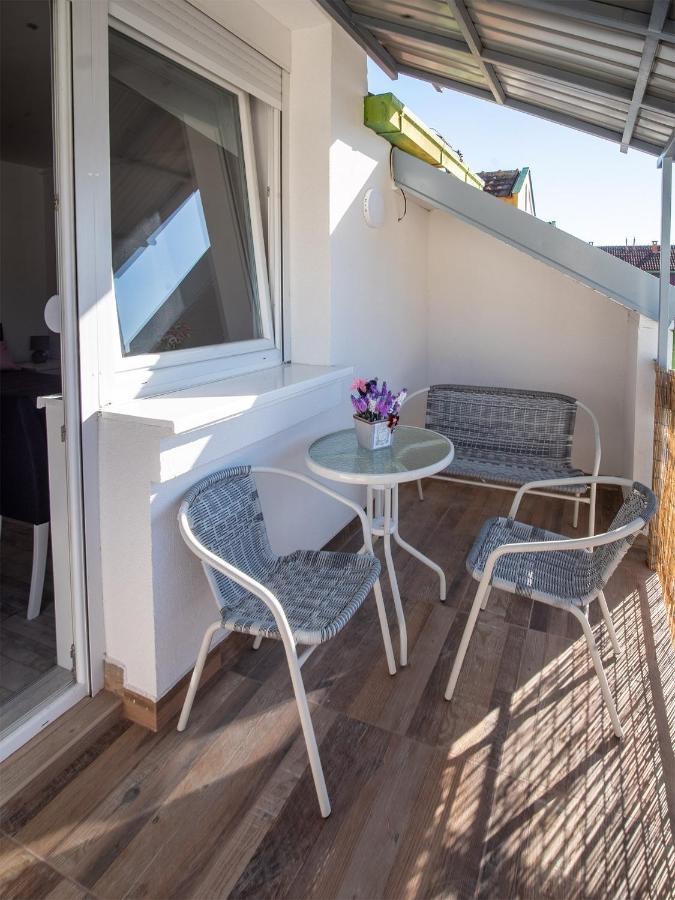 Apartament Apartman Sara Nowy Sad Zewnętrze zdjęcie