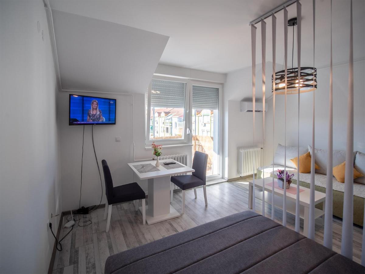 Apartament Apartman Sara Nowy Sad Zewnętrze zdjęcie