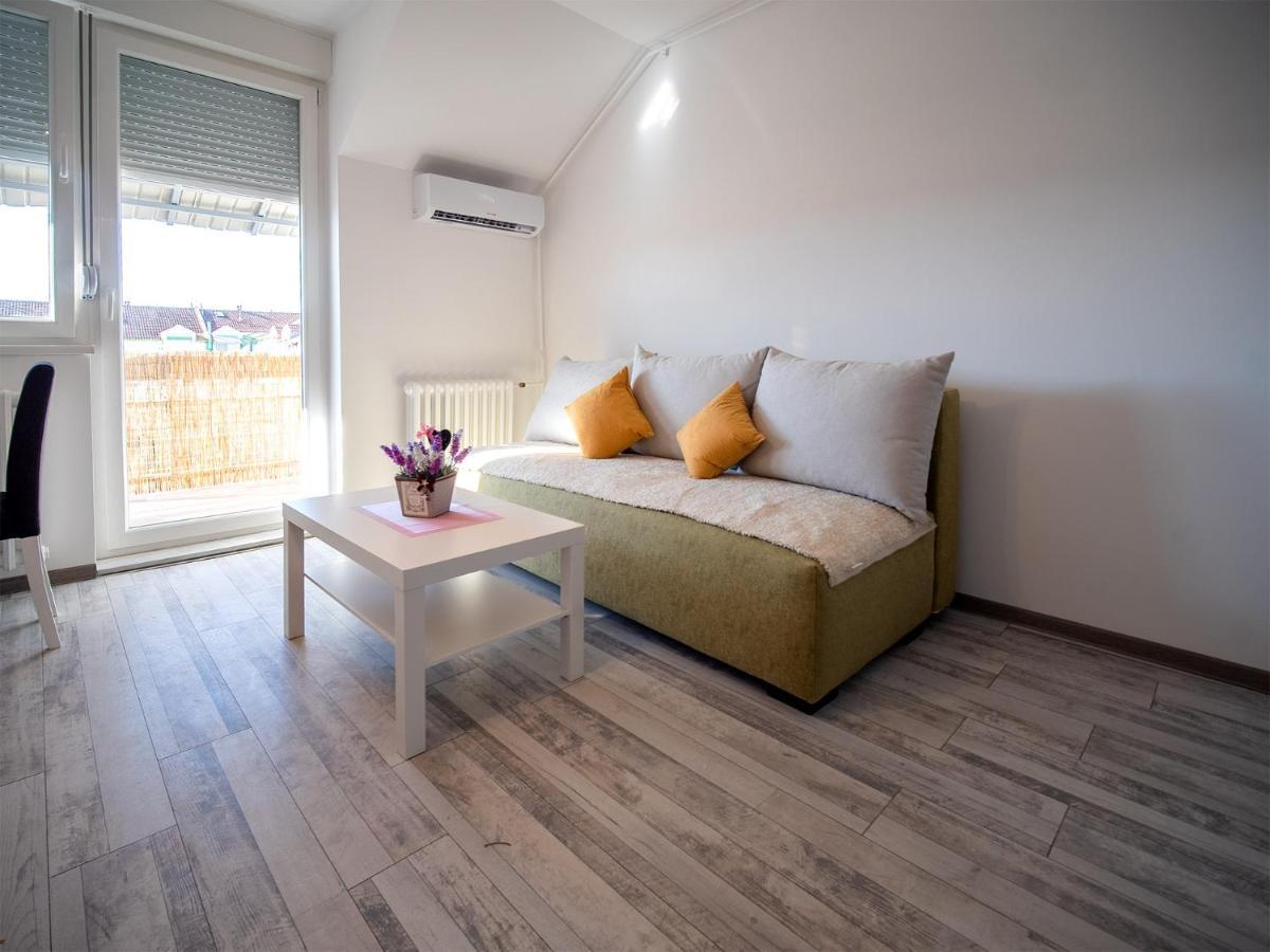 Apartament Apartman Sara Nowy Sad Zewnętrze zdjęcie
